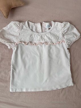 Hust and Claire 2T Top